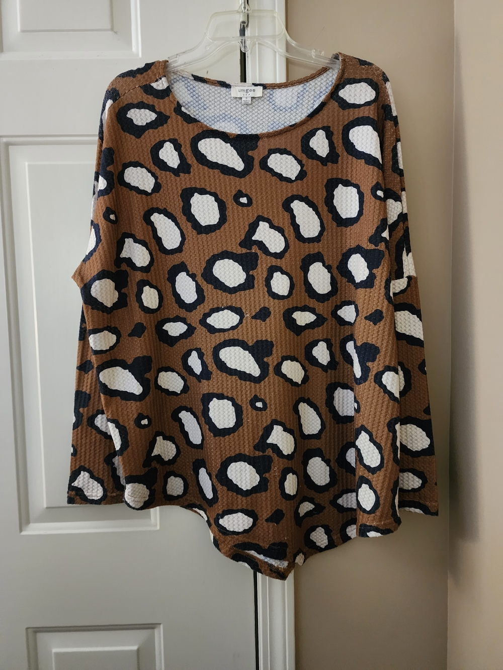Umgee Brown Leopard Print Long Sleeve Top Small